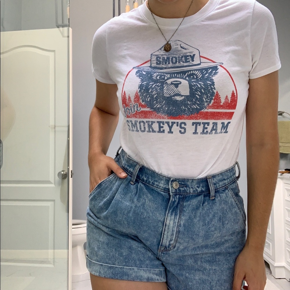 Vintage Smokey the Bear Graphic Tee